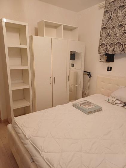 Apartament cu 2 camere decomandat în Moșilor