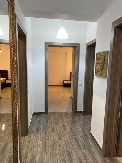 Proprietar inchiriez apartament cu 3 camere, 2 dormitoare, 2 bai, loc parcare, centrala, AC, balcon, camera dresing - 3