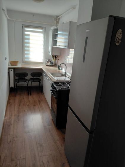 Apartament cu 2 camere semidecomandat în Florești