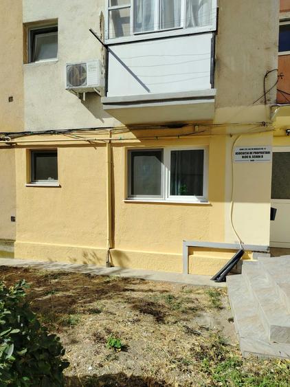 Garsonieră decomandată în Periam