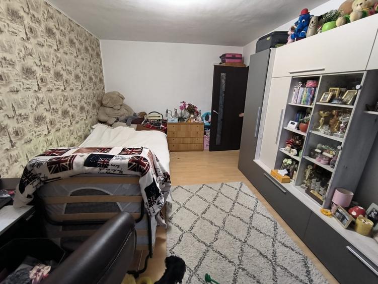 Apartament cu 2 camere decomandat în Dacia