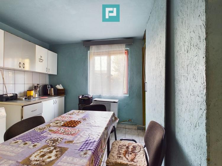 Casă cu 4 camere cu Teren 720 Mp în Șega
