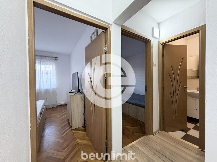 Apartament cu 3 camere decomandat, mobilat în Central