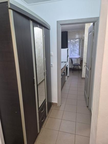 Berceni, str. Anghel Moldoveanu - 5