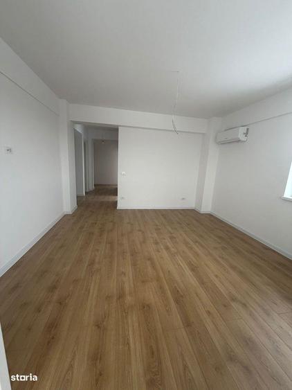 Apartament cu 3 camere în Ștefan cel Mare