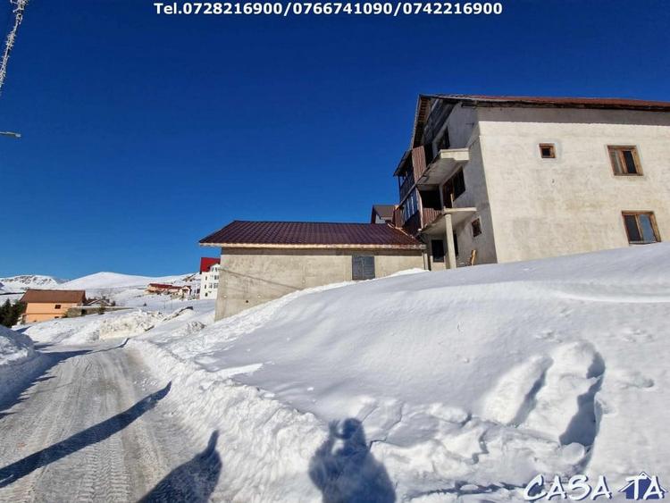 Duplex cu 6 camere cu Teren 250 Mp în Rânca