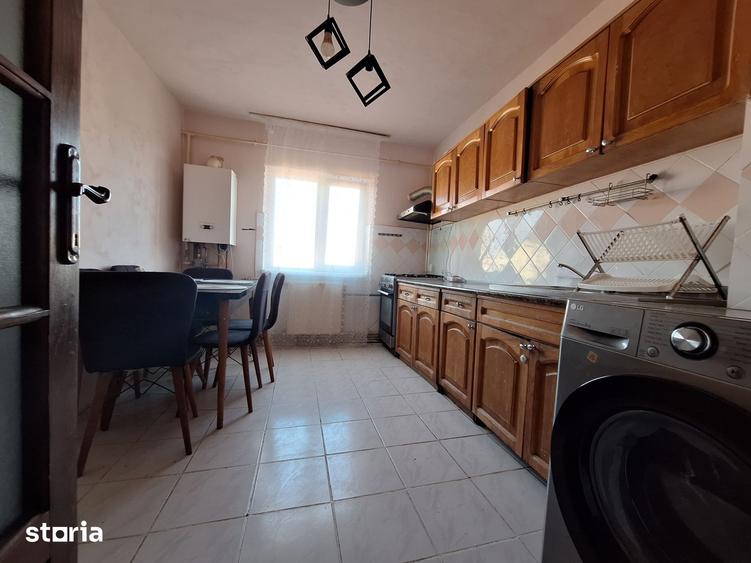 Apartament cu 3 camere în Est