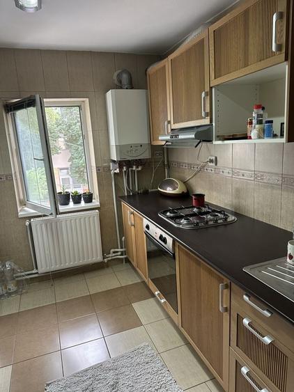 Apartament cu 4 camere decomandat în Unirii Sud