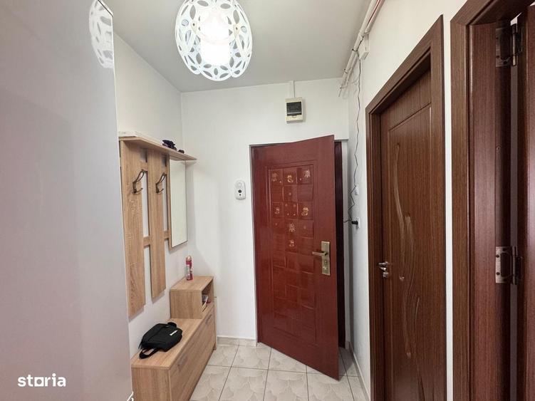Garsonieră decomandată în Central