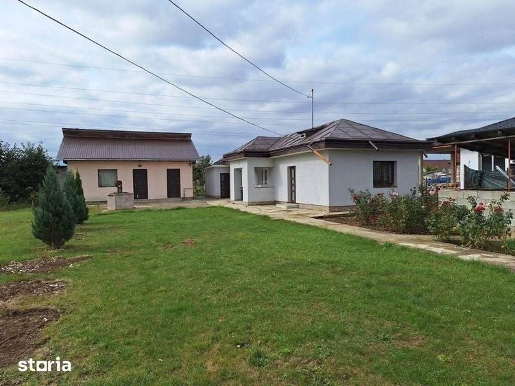 Casă cu 4 camere cu Teren 1070 Mp în Central