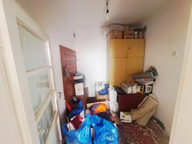 Casă individuală cu 5 camere cu Canalizare în Universitate