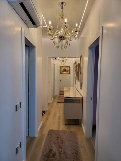 Apartament cu 4 camere în Central