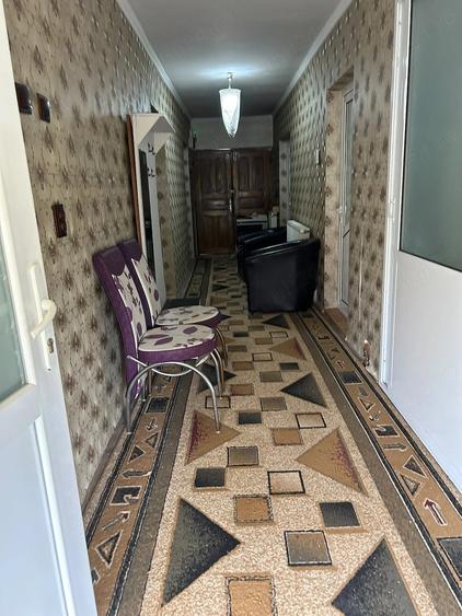 Casă cu 6 camere cu Teren 1875 Mp în Mihăești