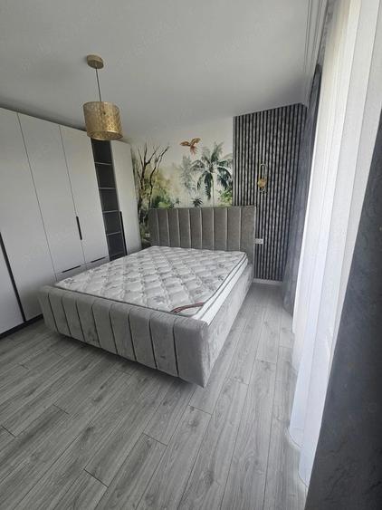 Apartament cu 3 camere semidecomandat în Obcini