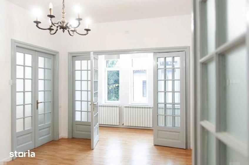 Apartament cu 4 camere în Aviatorilor