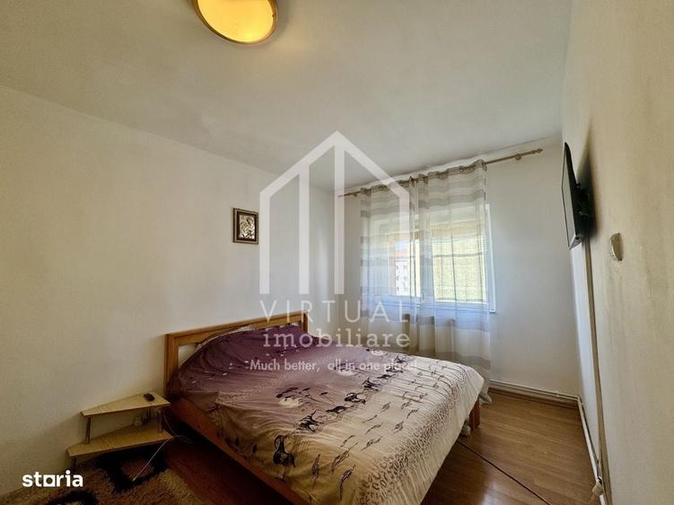 Apartament cu 4 camere decomandat în Est