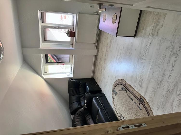 Apartament cu 3 camere decomandat în Iosia