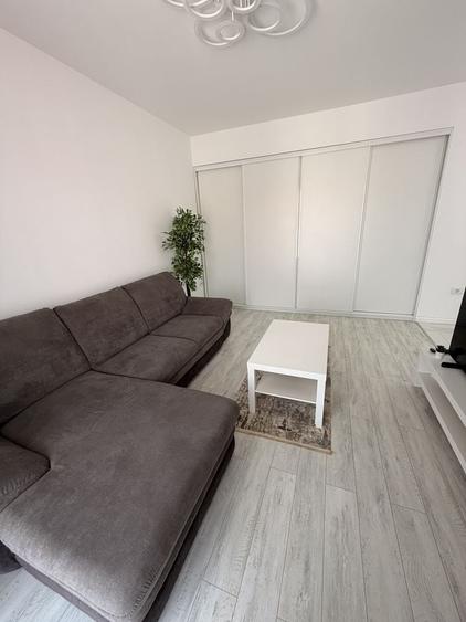 Apartament cu 2 camere decomandat în Fundeni