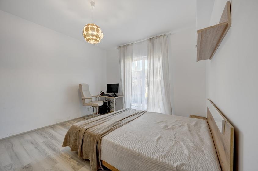 Apartament cu 3 camere decomandat în Ștefăneștii de Jos