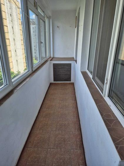Apartament cu 3 camere decomandat în Doamna Ghica
