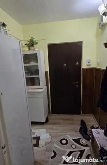 Apartament cu 2 camere semidecomandat în Păcurari