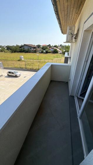 Apartament cu 2 camere decomandat în 1 Decembrie