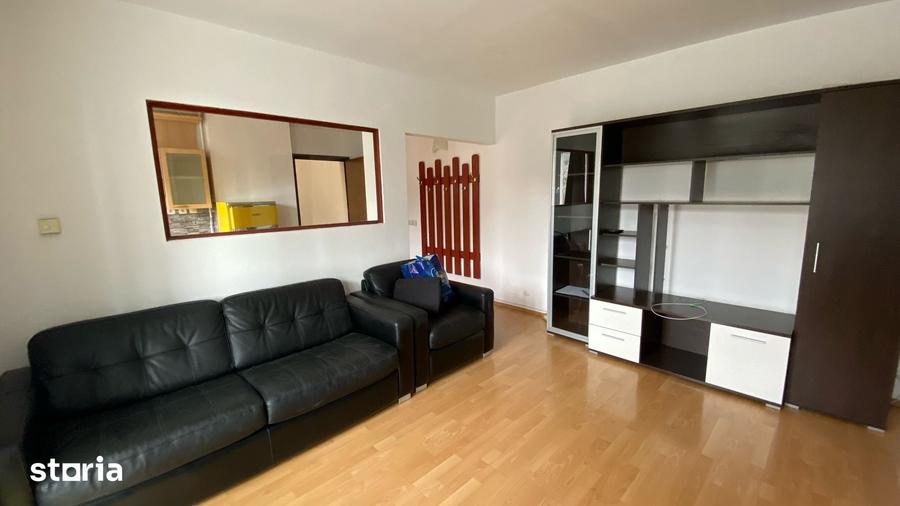 Apartament cu 3 camere semidecomandat în Gheorgheni