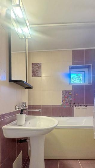 Apartament cu 3 camere, mobilat în Centrul Civic