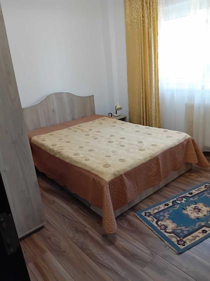 Apartament cu 2 camere semidecomandat în Obcini