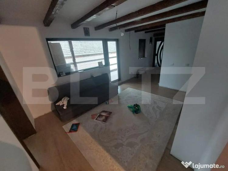 Casă cu 7 camere cu Teren 900 Mp în Săcele