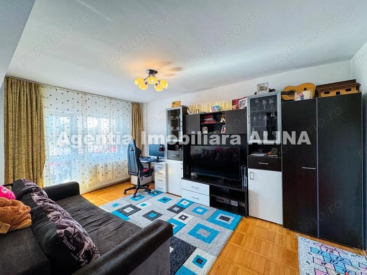 Apartament cu 2 camere decomandat în Decebal