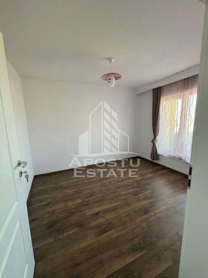 Duplex cu 4 camere cu Canalizare în Sânandrei