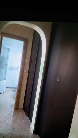 Apartament cu 2 camere decomandat în Turnătorie