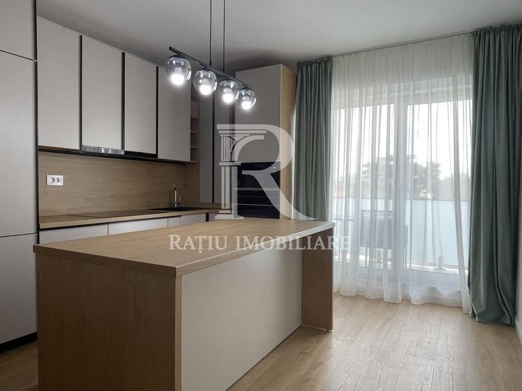 Apartament cu 2 camere semidecomandat, mobilat în Central