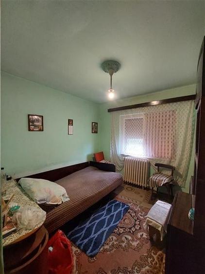 Apartament cu 3 camere decomandat în Podgoria