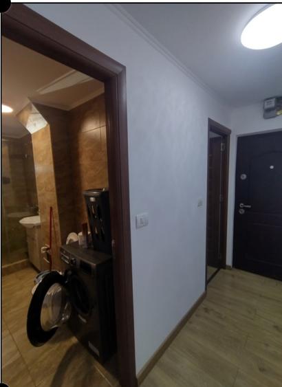 Apartament cu 3 camere semidecomandat, mobilat în Inel II