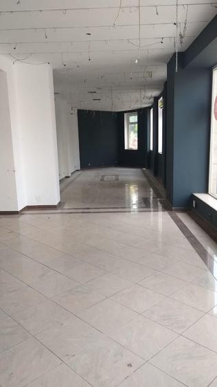 Spațiu comercial, de 570 mp, în Gara de Nord