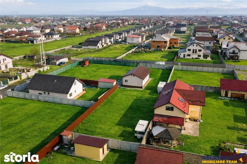 Casă cu 3 camere cu Teren 1200 Mp în Tărlungeni
