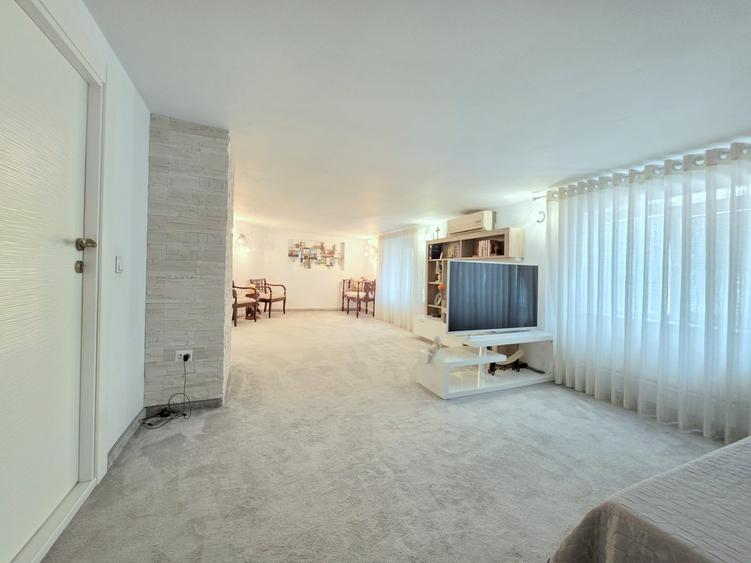 Casă individuală cu 2 camere cu Teren 200 Mp în Muncii