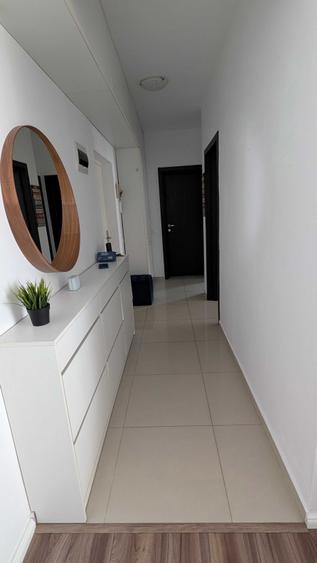 Apartament cu 3 camere decomandat în 9 Mai