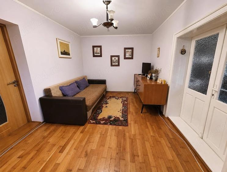 Casă cu 3 camere cu Teren 451 Mp în Oltenița