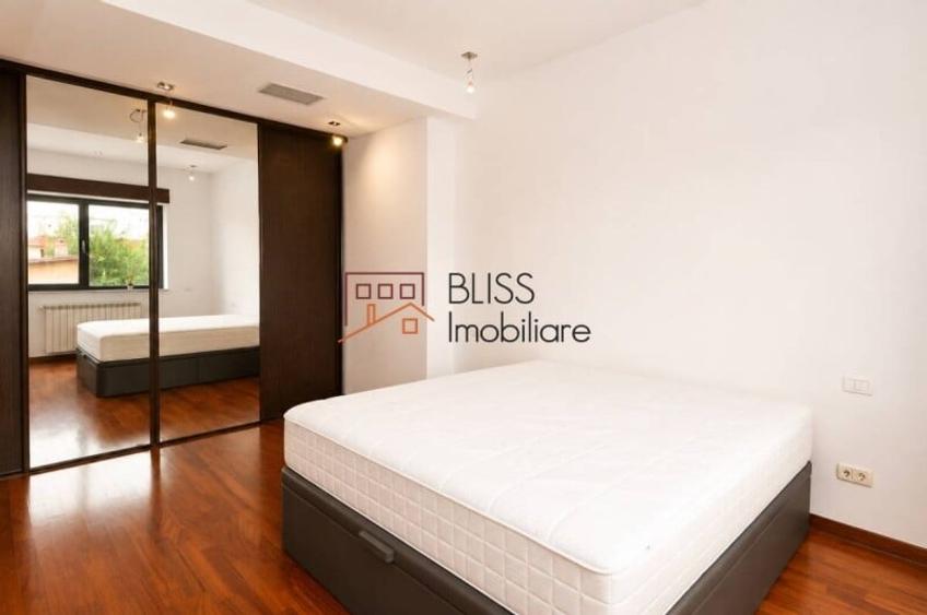 Apartament cu 4 camere decomandat în P-ța Dorobanți
