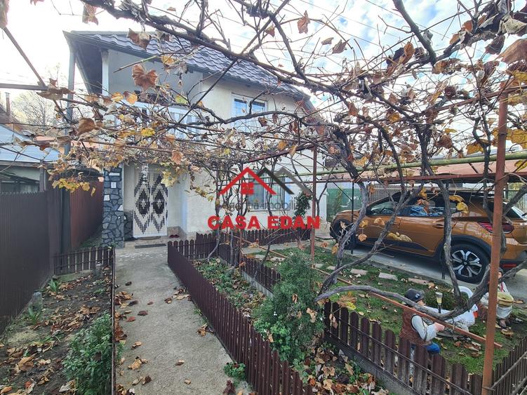 Casă individuală cu 4 camere cu Teren 669 Mp în Câmpina