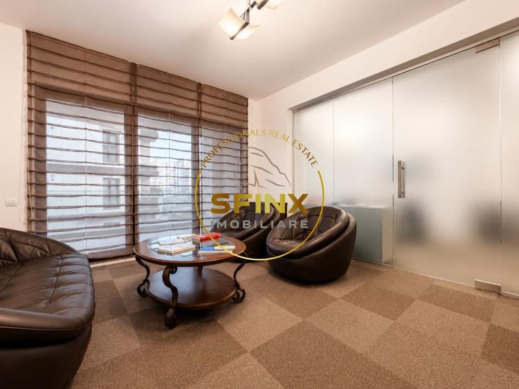 Apartament cu 4 camere semidecomandat, mobilat în Vitan Mall