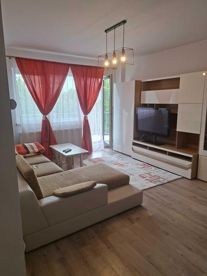 Apartament cu 2 camere nedecomandat în Dâmbul Rotund