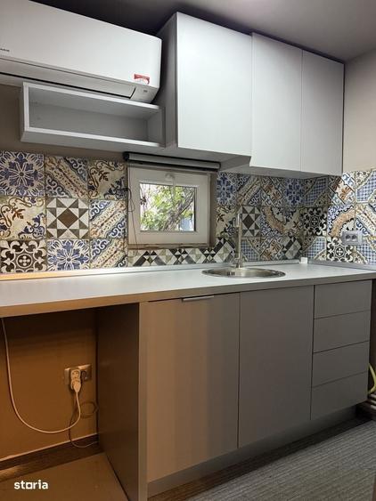 Apartament cu 3 camere în Piața Centrală