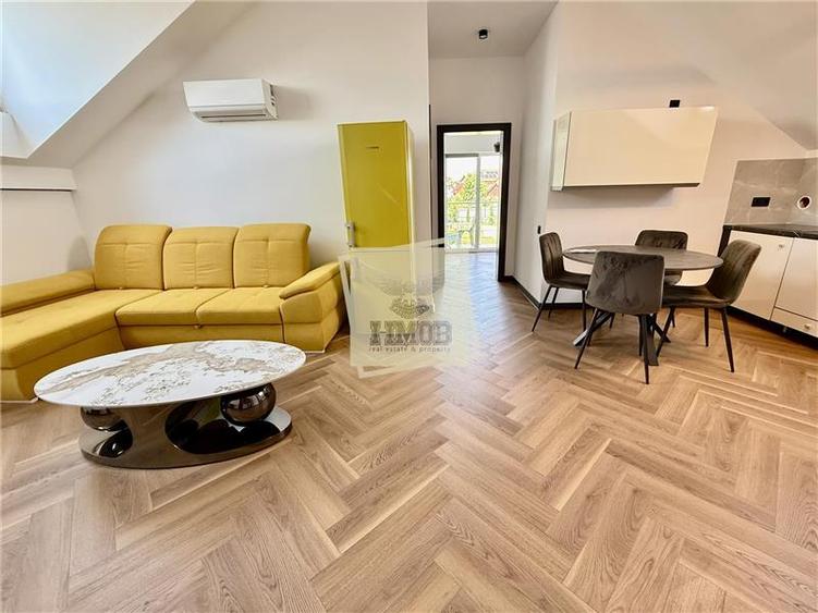 Apartament cu 3 camere semidecomandat, mobilat în Turnișor