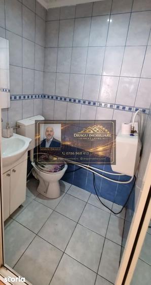 Spațiu comercial, de 18 mp, în Central