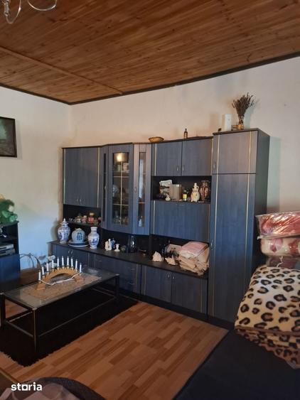 Casă cu 2 camere cu Teren 200 Mp în Orțișoara