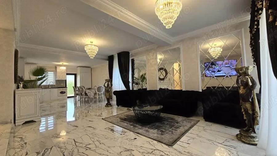 Casă cu 4 camere cu Teren 2530 Mp în Central